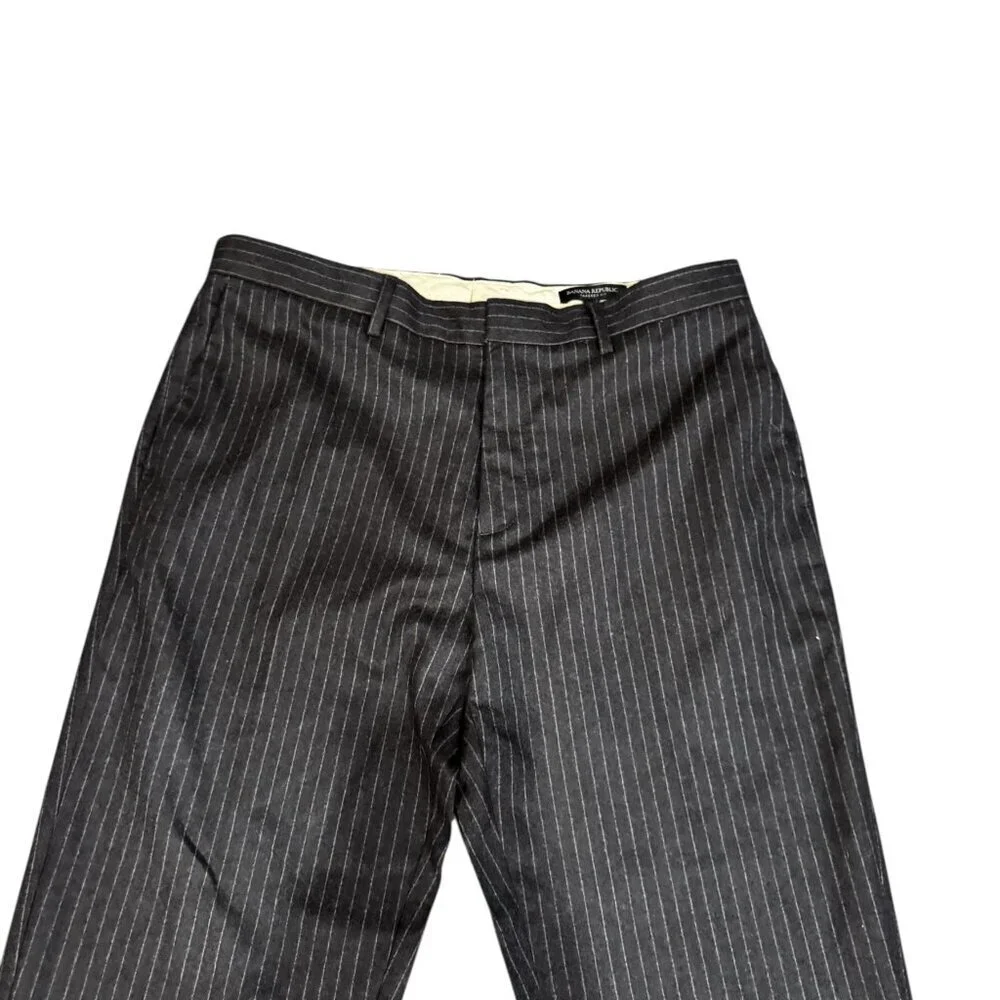 Banana Republic Men’s Wool Flannel Trousers Vitale Barberis Canonico 120’s •